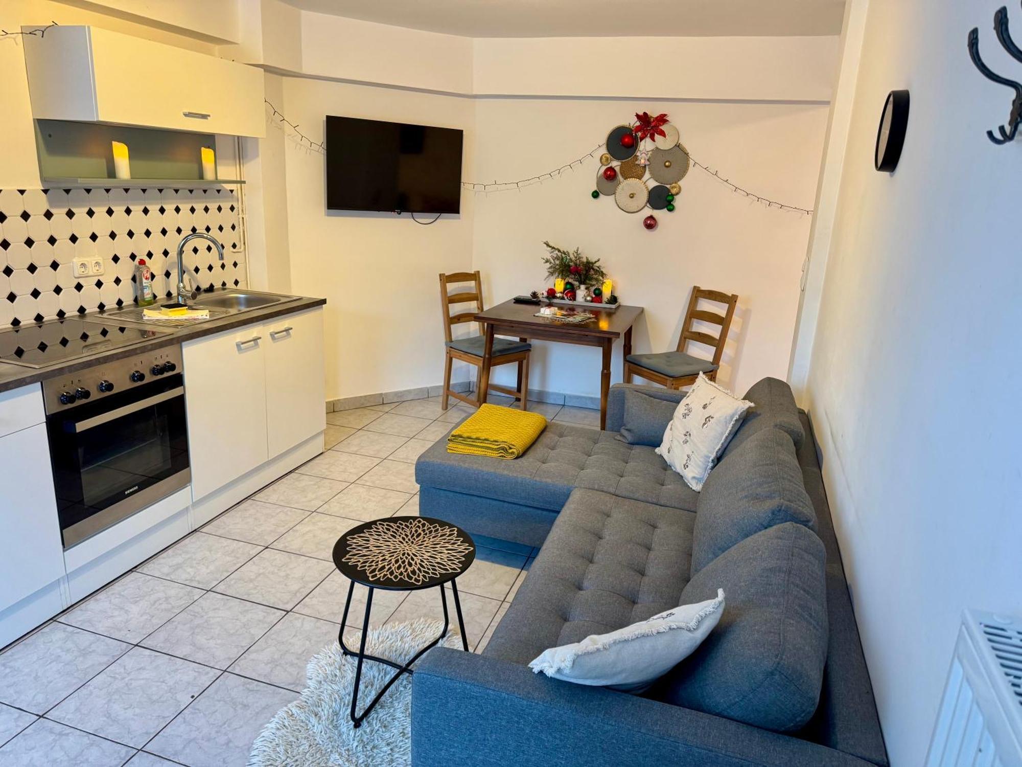 Kleine-Romantische Ferienwohnung Parkplatz Vor Dem Haus! 알테나우 외부 사진